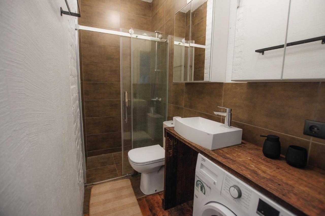 "Quiet Center" Apartment, Close To Train Station Tukums Bagian luar foto